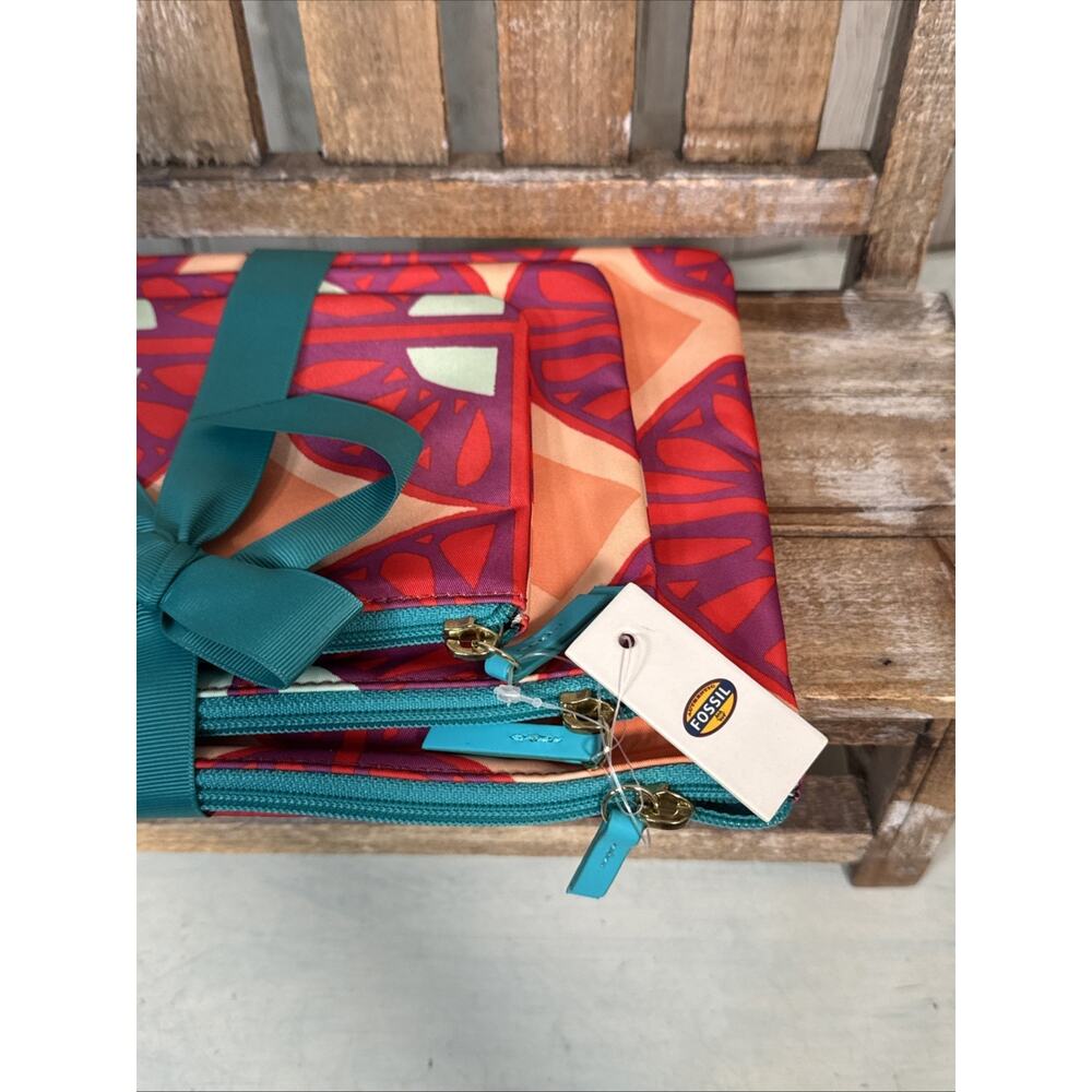 Fossil NWT Raspberry Keyper Triple Pouch Set - Picture 9 of 12